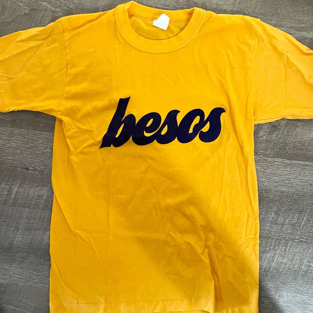 Vintage Besos Gold Tshirt